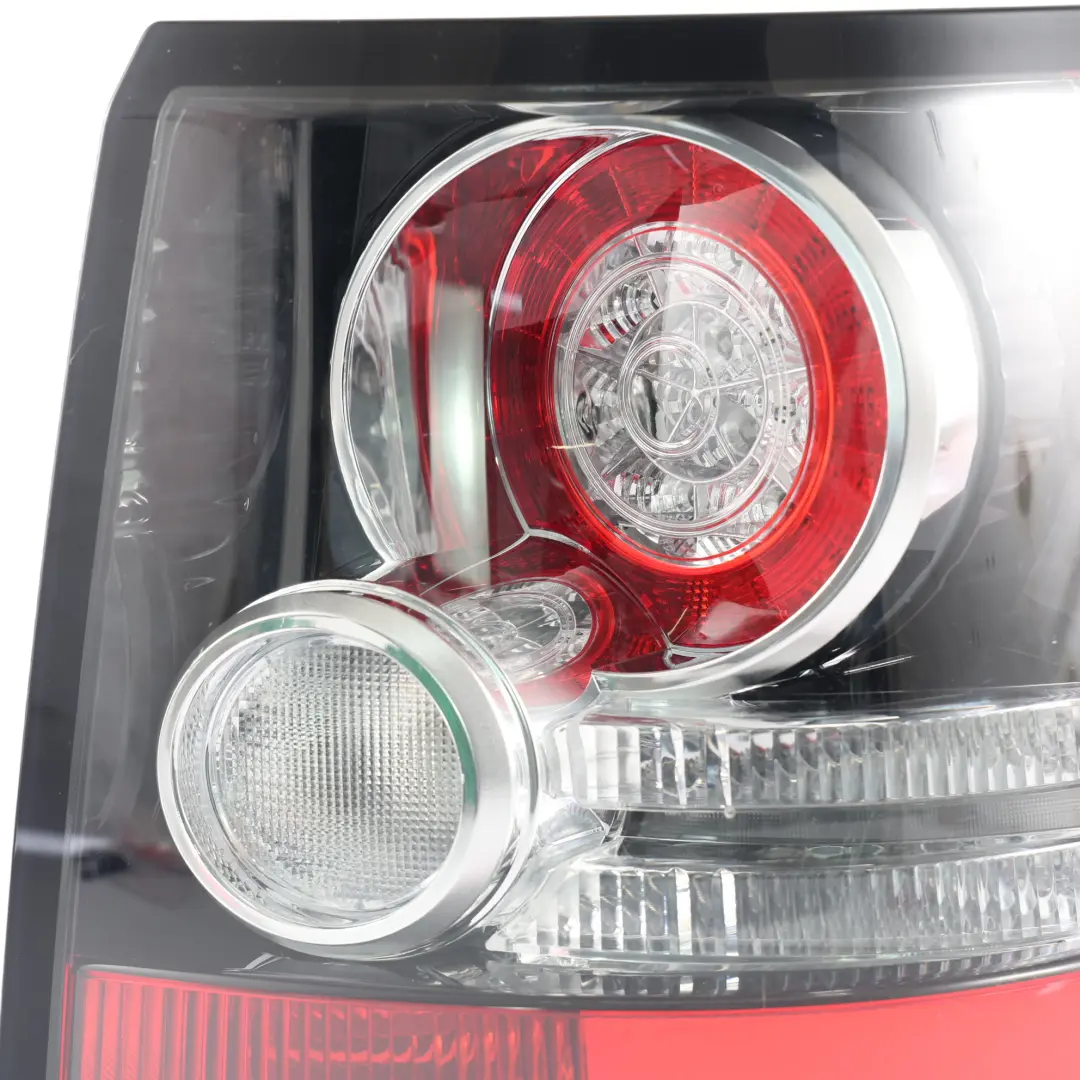 Land Rover Range Rover Sport L320 Feu Arrière Droit LED CH32-13404-AD - SKU LR030220 - Numéro de pièce LR030220