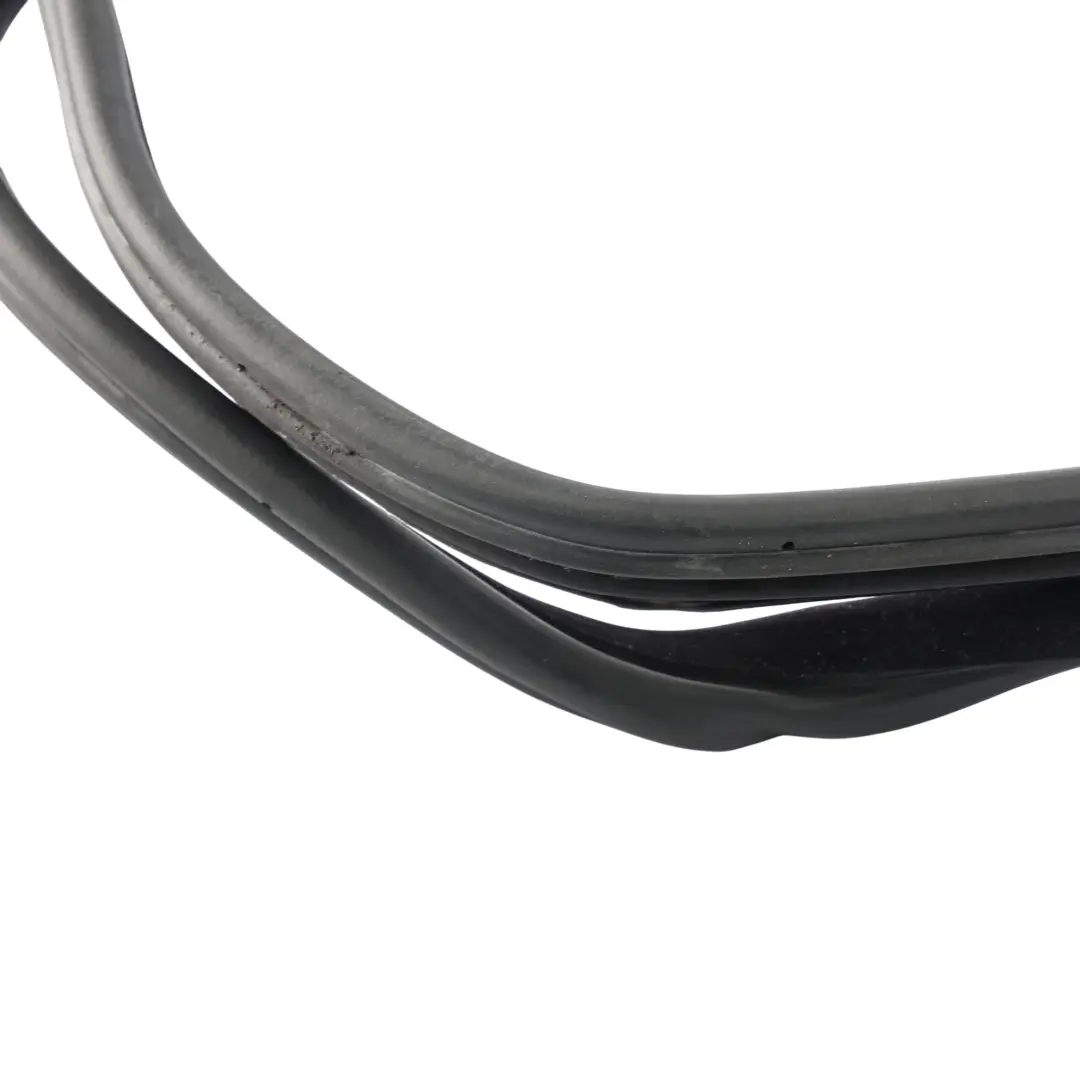 Range Rover L320 Guarnizione Gomma Portiera Anteriore - SKU LR037337 - Numero di parte LR037337