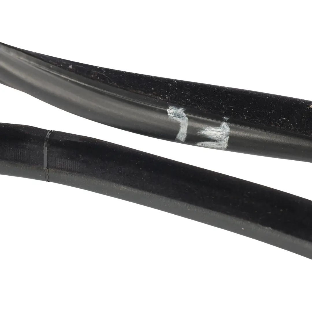 Front Door Seal Rubber Gasket Left Right N/O/S to Range Rover Sport L320 with Part number LR037337 Range Rover Sport L320 Front Door Seal Rubber Gasket Left Right N/O/S - SKU LR037337 - Part number LR037337