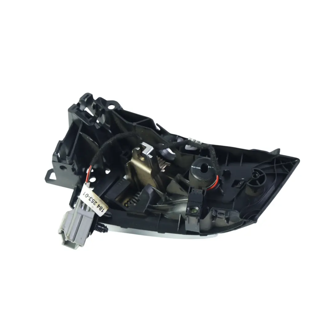 Klamka Drzwi Wewnętrzna Przód Tył Lewa do Range Rover Sport L494 o numerze LR038127 Range Rover Sport L494 Klamka Drzwi Wewnętrzna Przód Tył Lewa - SKU LR038127 - Numer Części LR038127