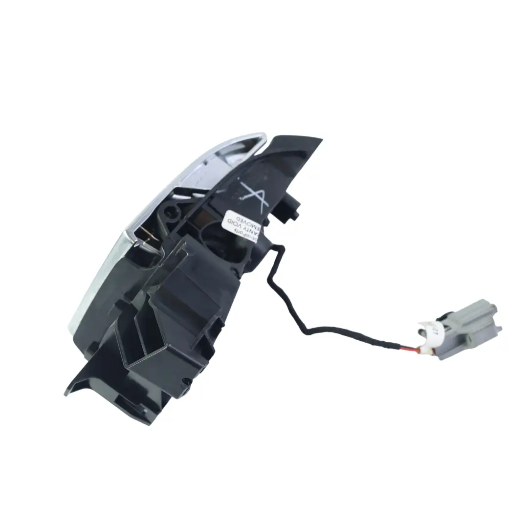 Tirador Puerta Int. Delantero Trasero Izquierdo para Range Rover Sport L494 con número de pieza LR038127 Range Rover Sport L494 Tirador Puerta Int. Delantero Trasero Izquierdo - SKU LR038127 - Número de pieza LR038127