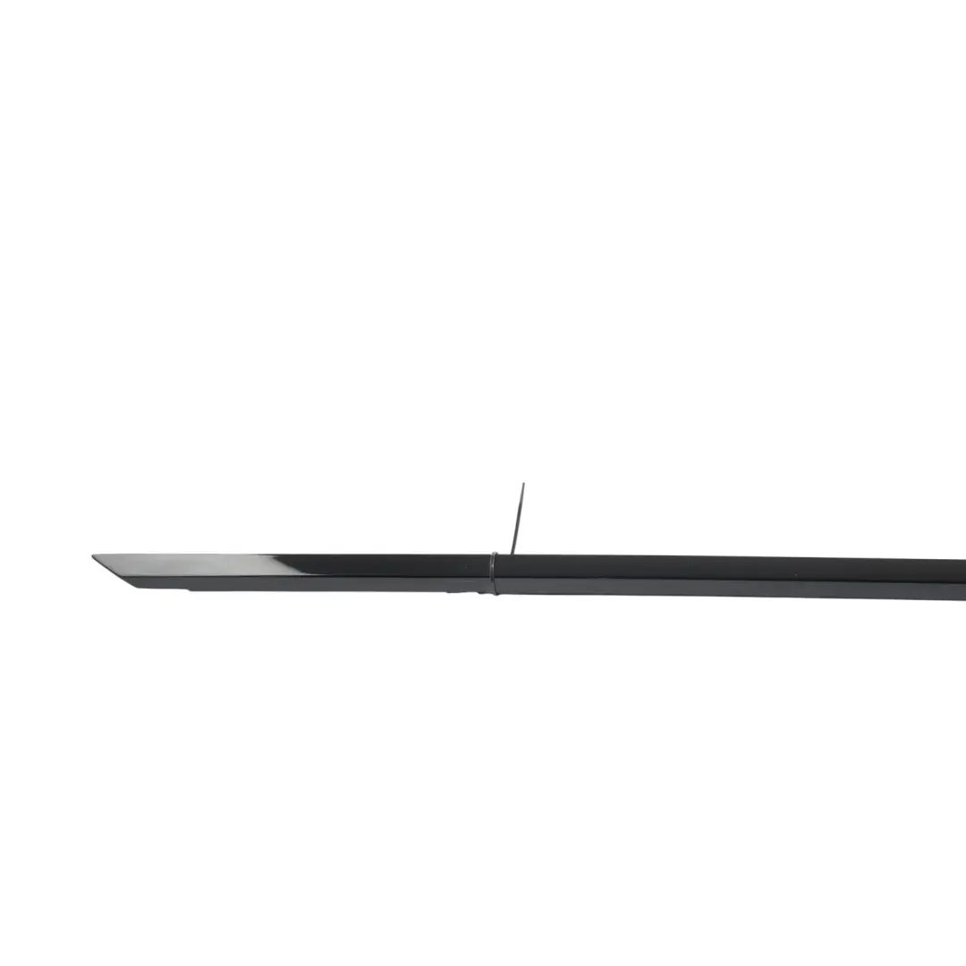 Range Rover Sport L494 Moulure Vitre Porte Avant Droite DK62-21452-AA - SKU LR043750 - Numéro de pièce LR043750