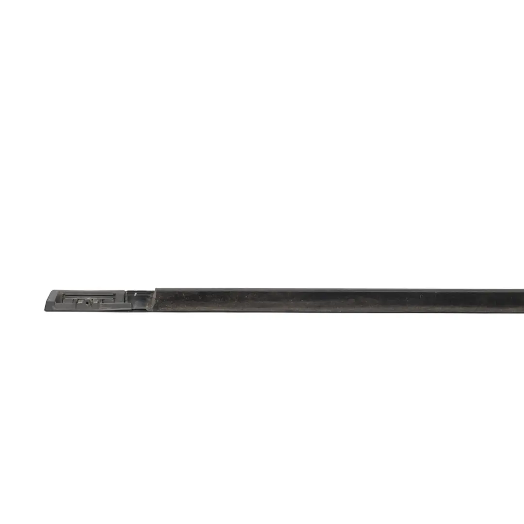 Modanatura Finestrino Porta Anteriore Destra DK62-21452-A per Range Rover Sport L494 con numero di parte LR043750 Range Rover Sport L494 Modanatura Finestrino Porta Anteriore Destra DK62-21452-A - SKU LR043750 - Numero di parte LR043750