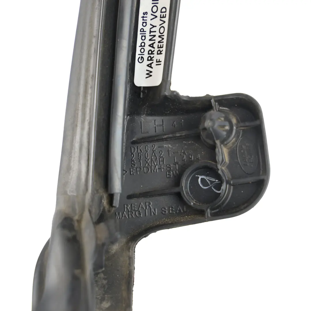 Land Rover Range Rover Sport L494 Joint Cadre Vitre Arrière Gauche DK62-250A21-A - SKU LR043857 - Numéro de pièce LR043857