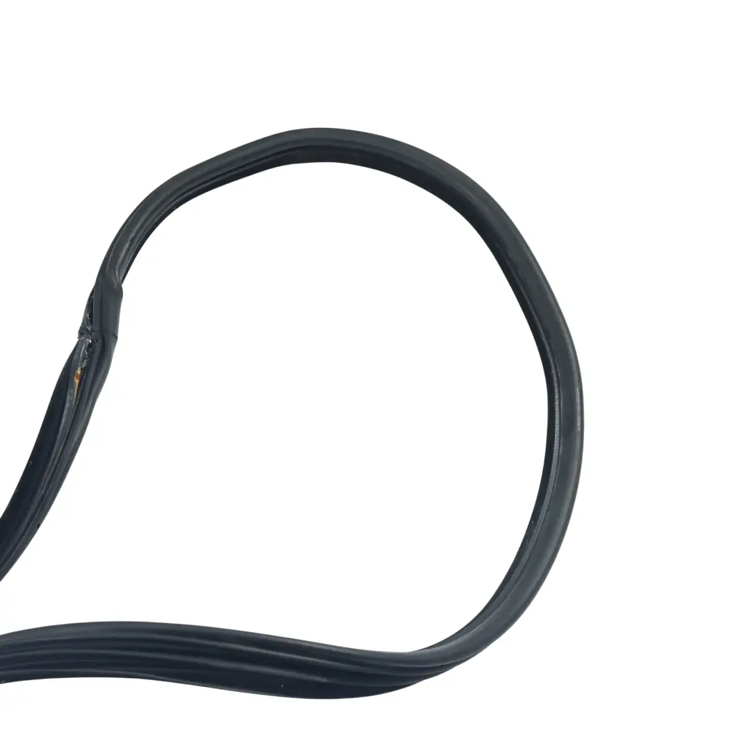 Front Door Seal Rubber Gasket Left Right N/O/S to Range Rover Sport L320 with Part number LR044024 Range Rover Sport L320 Front Door Seal Rubber Gasket Left Right N/O/S - SKU LR044024 - Part number LR044024