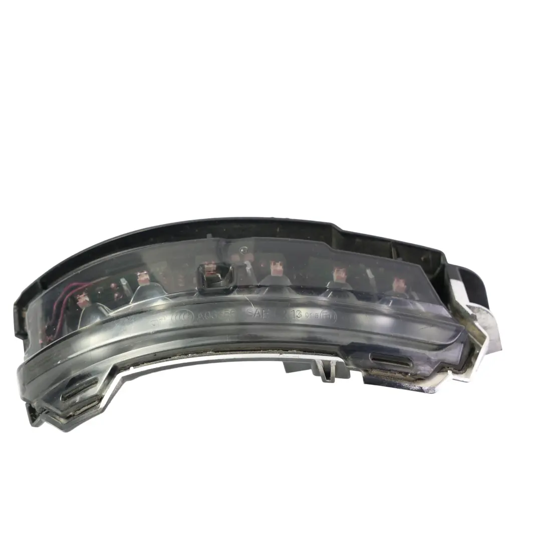 Land Rover Discovery L550 L538 Intermitente Retrovisor Derecho EJ3213B381AA - SKU LR048351 - Número de pieza LR048351