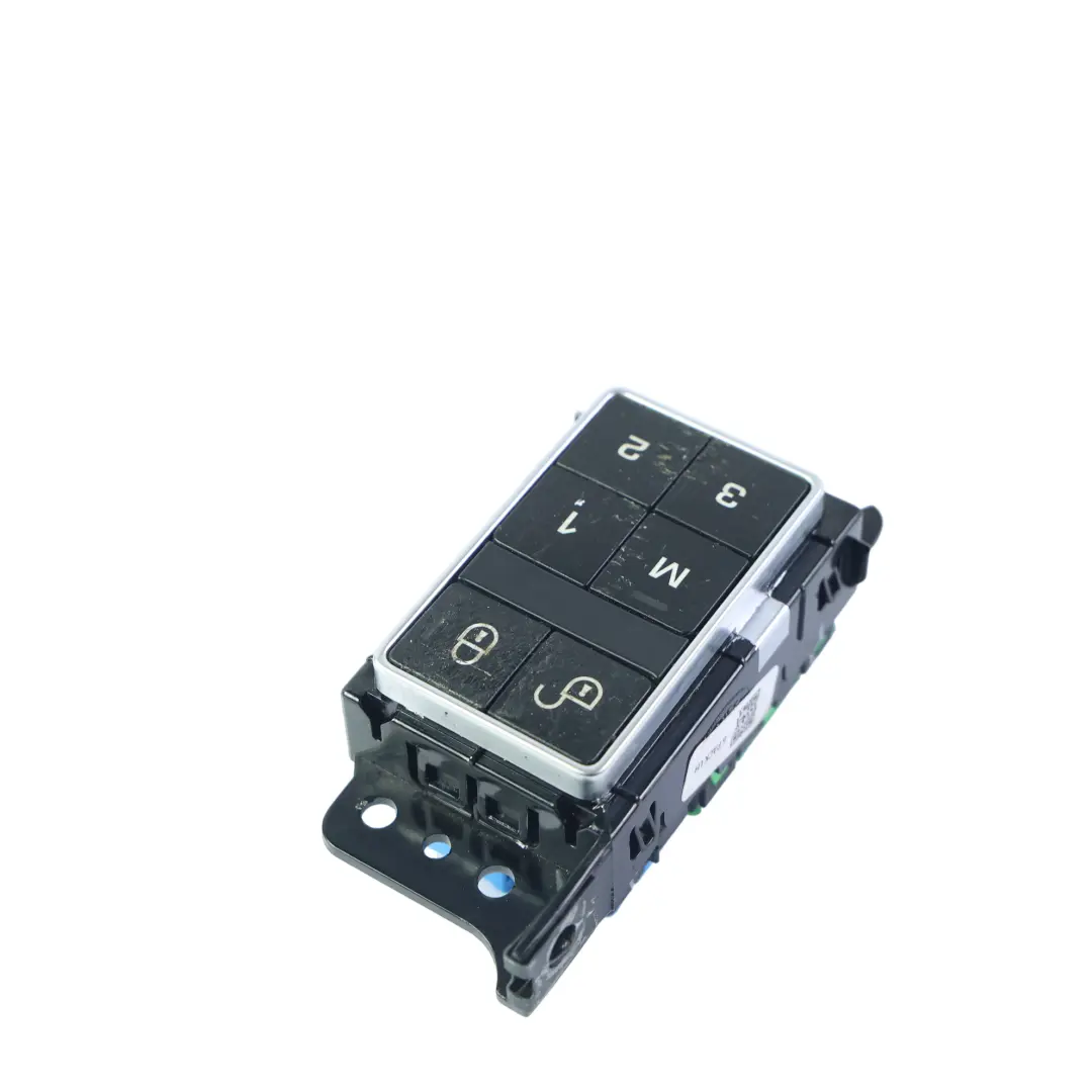 Memory Door Lock Switch Front Left N/S CPLA-14776-AC to Range Rover L494 Seat with Part number LR051016 Range Rover L494 Seat Memory Door Lock Switch Front Left N/S CPLA-14776-AC - SKU LR051016 - Part number LR051016
