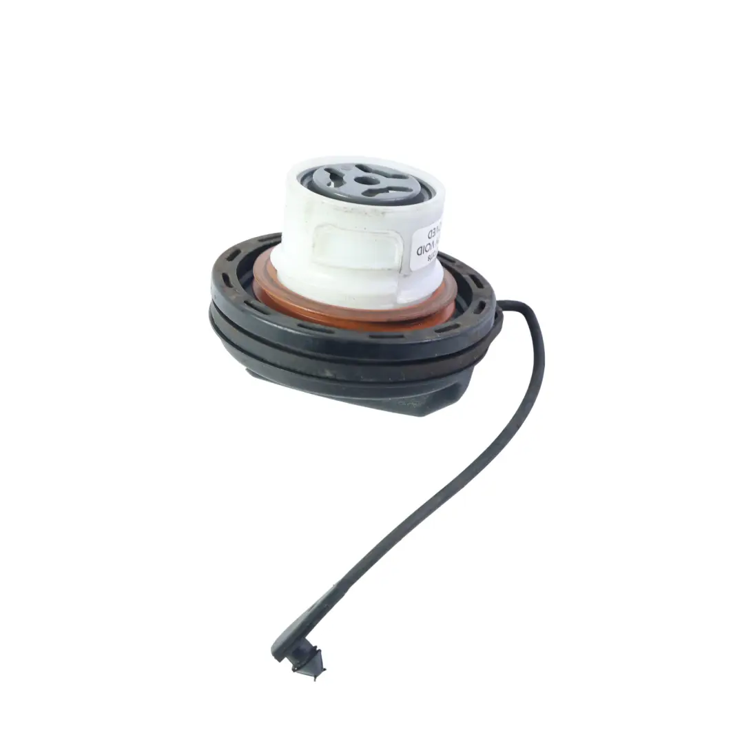 Korek Wlewu Baku Zbiornika Paliwa do Land Rover Discovery Sport L550 o numerze LR053665 Land Rover Discovery Sport L550 Korek Wlewu Baku Zbiornika Paliwa - SKU LR053665 - Numer Części LR053665