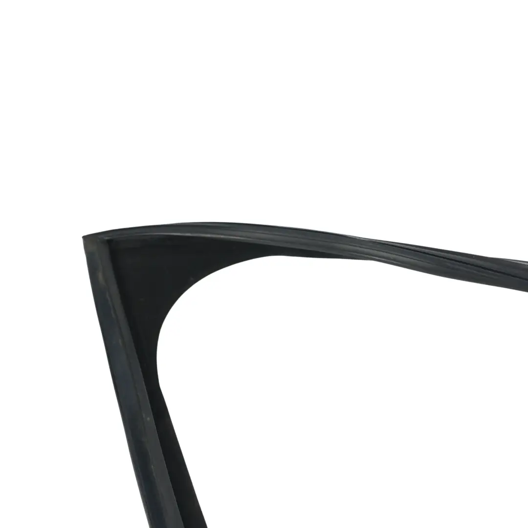 Joint Vitre Porte Avant Droite DK62-21596-A pour Range Rover Sport L494 à propos du numéro de pièce LR056335 Range Rover Sport L494 Joint Vitre Porte Avant Droite DK62-21596-A - SKU LR056335 - Numéro de pièce LR056335