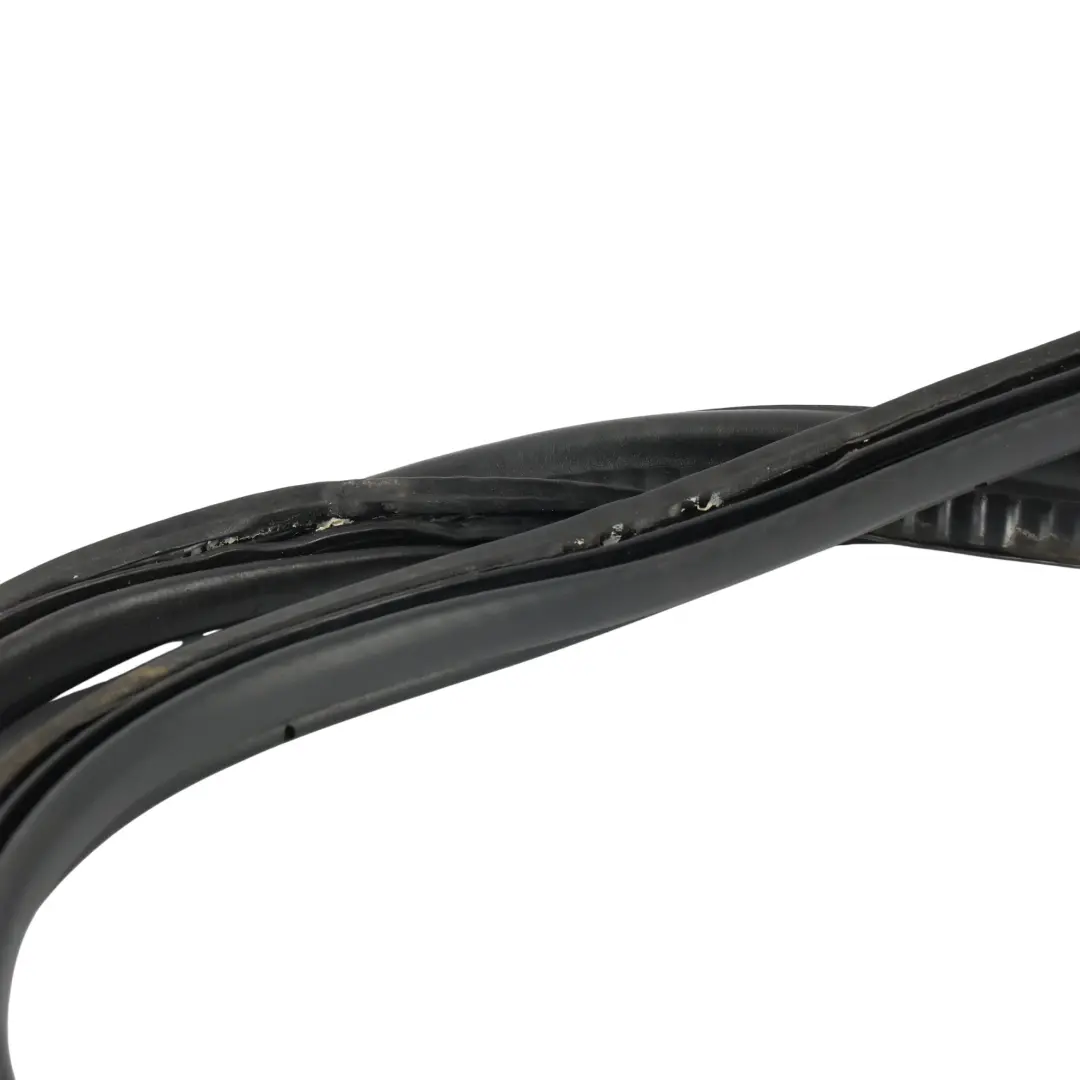 Range Rover Sport L494 Boot Lid Tailgate Rubber Seal Gasket DK62-43712-BD - SKU LR061643 - Part number LR061643