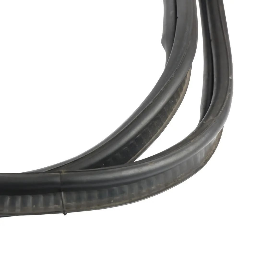 Heckklappe Gummidichtung Dichtung DK62-43712-BD für Range Rover Sport L494 mit Teilenummer LR061643 Range Rover Sport L494 Heckklappe Gummidichtung Dichtung DK62-43712-BD - SKU LR061643 - Teilenummer LR061643