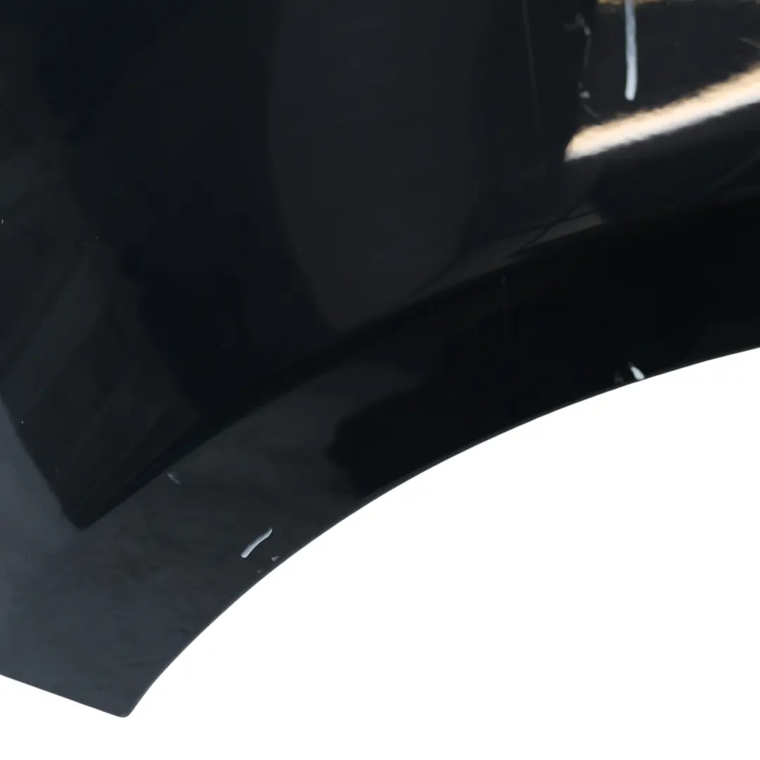 Błotnik Przedni Lewy Mariana Black Czarny 860 do Range Rover Sport L494 o numerze LR061824 Range Rover Sport L494 Błotnik Przedni Lewy Mariana Black Czarny 860 - SKU LR061824-MAR - Numer Części LR061824