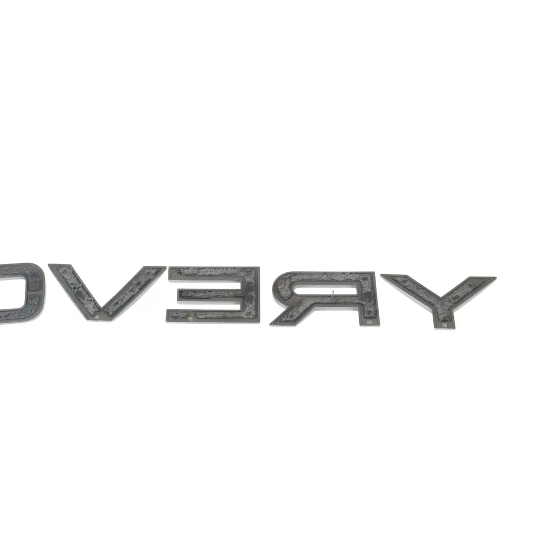 Land Rover Discovery Sport L550 Emblema Nombre Paragolpes Delantero Cromo FK72-4 - SKU LR063645 - Número de pieza LR063645