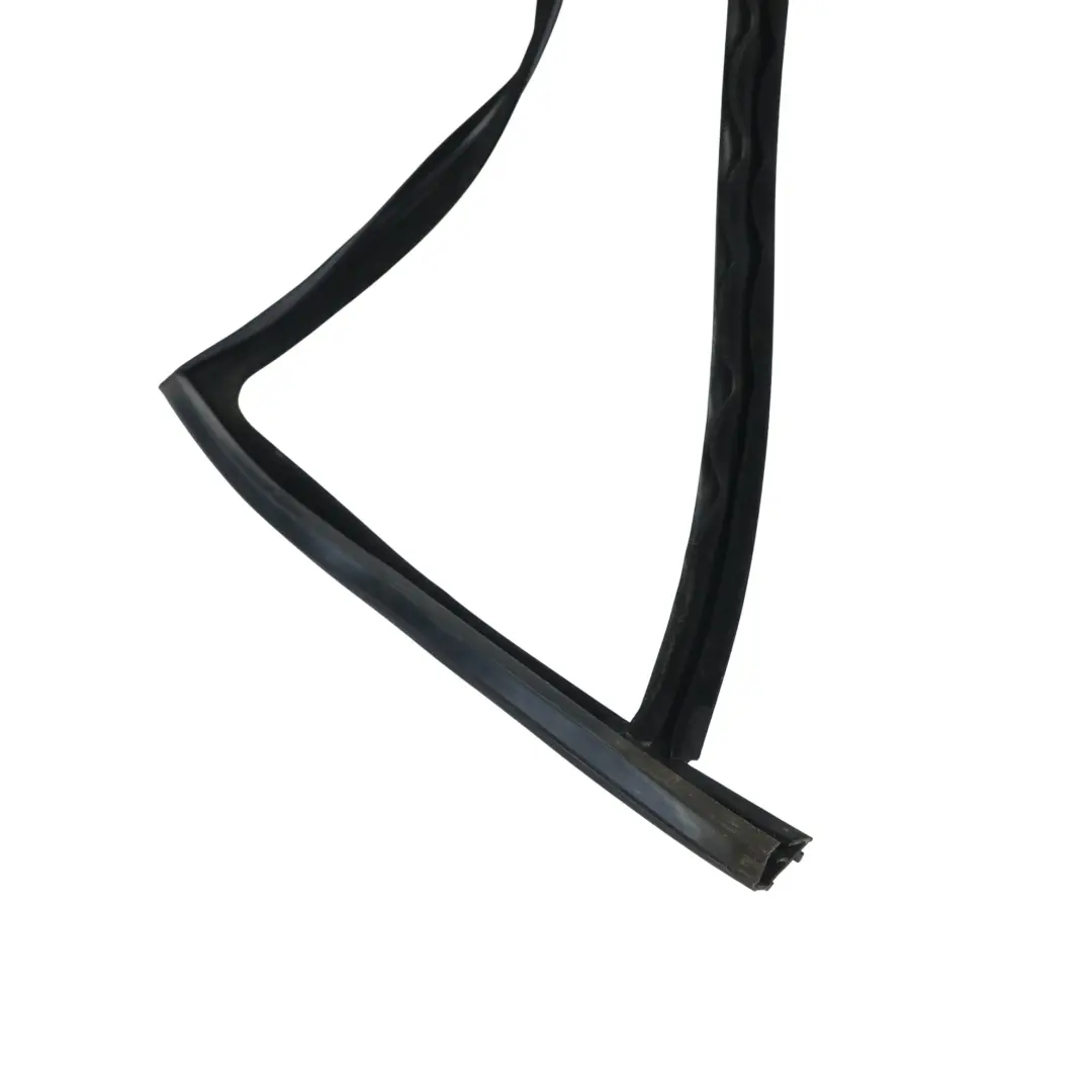 Range Rover Sport L494 Joint Vitre Porte Arrière Gauche DK62-25767-A - SKU LR065342 - Numéro de pièce LR065342
