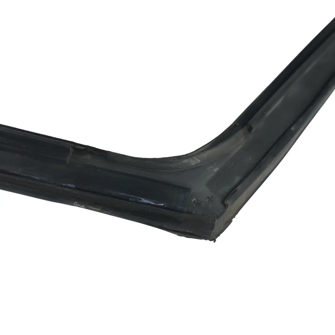 Guía Cristal Ventana Junta Trasera Izquierda DK62-25767-A para Range Rover Sport L494 con número de pieza LR065342 Range Rover Sport L494 Guía Cristal Ventana Junta Trasera Izquierda DK62-25767-A - SKU LR065342 - Número de pieza LR065342