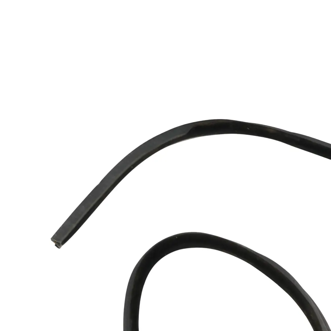 Door Seal Gasket Rubber Left Right N/O/S CK52-253A10-AF to Range Rover L405 Rear with Part number LR067427 Range Rover L405 Rear Door Seal Gasket Rubber Left Right N/O/S CK52-253A10-AF - SKU LR067427 - Part number LR067427