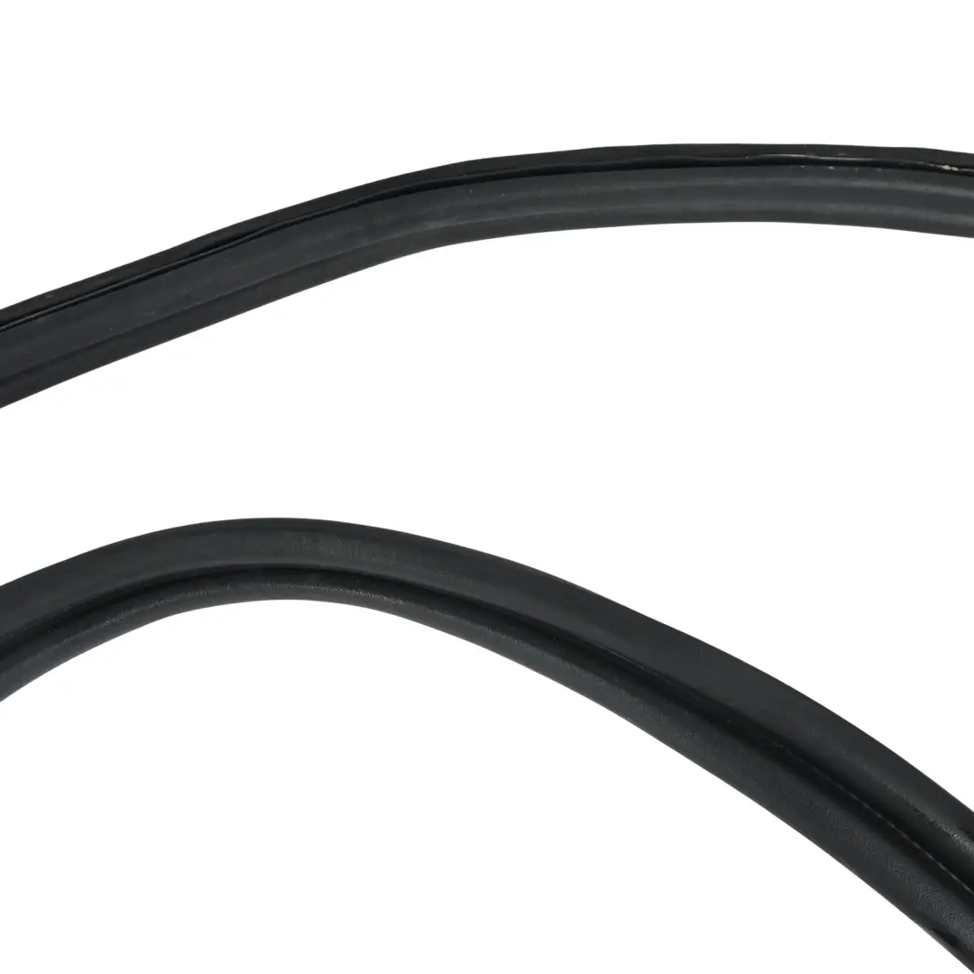 Kofferraum Heckklappe Dichtung FK72-41608-A für Land Rover Discovery L550 mit Teilenummer LR079670 Land Rover Discovery L550 Kofferraum Heckklappe Dichtung FK72-41608-A - SKU LR079670 - Teilenummer LR079670