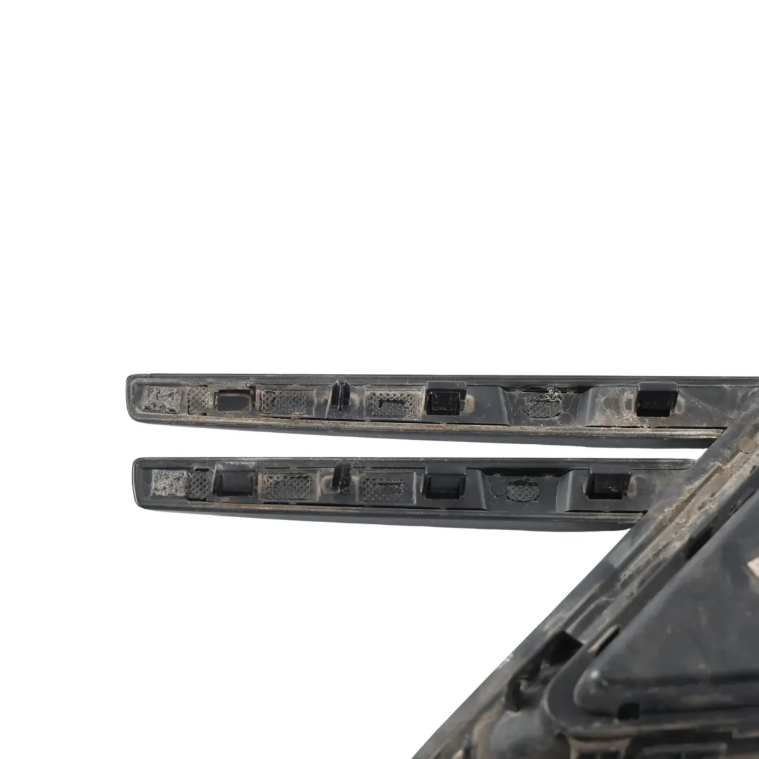 Range Rover Sport L494 Fender Trim Cover Grille Front Left N/S DK62-280B11-AC - SKU LR106331-1 - Part number LR106331