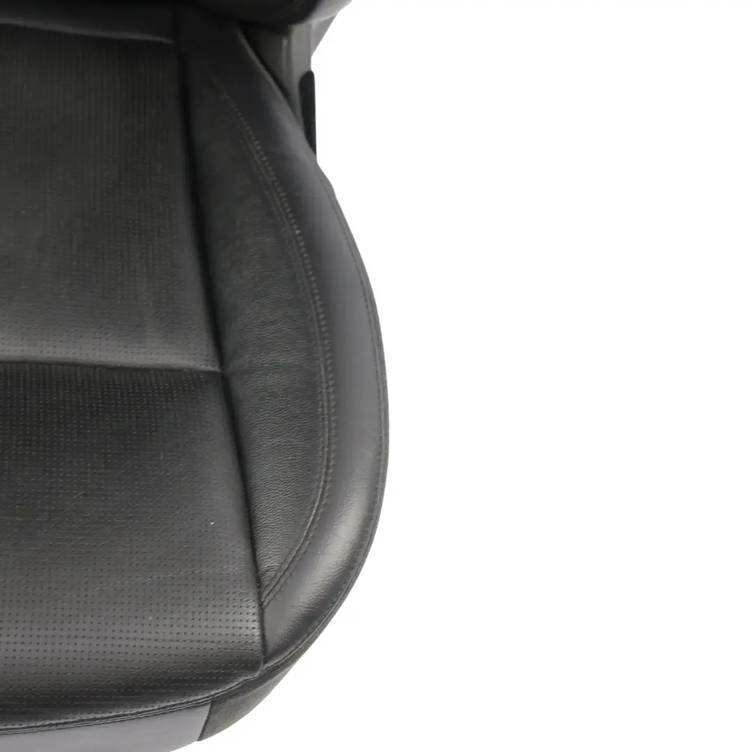 Asiento Delantero Calefactado Eléctrico Derecho Cuero para Land Rover Discovery L550 con número de pieza LR106611 Land Rover Discovery L550 Asiento Delantero Calefactado Eléctrico Derecho Cuero - SKU LR106611-1 - Número de pieza LR106611