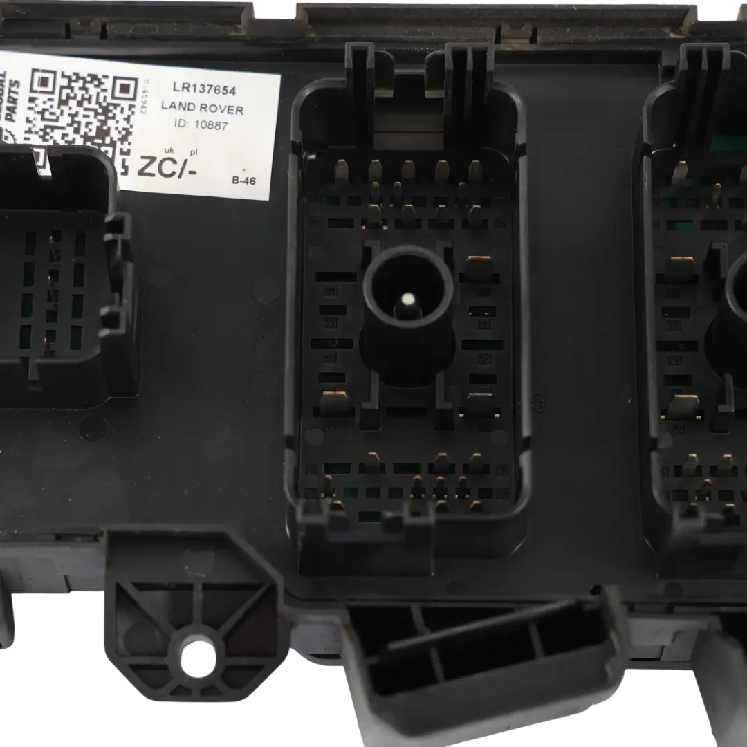 Caja Fusibles Módulo K8D2-14A073-AD para Land Rover Discovery Sport L550 Evoque L551 con número de pieza LR137654 Land Rover Discovery Sport L550 Evoque L551 Caja Fusibles Módulo K8D2-14A073-AD - SKU LR137654 - Número de pieza LR137654