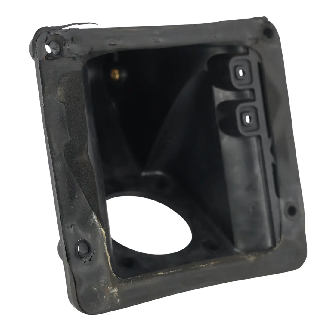 Soporte Conducto Manguera Tubo Cubierta Embellecedor para Jaguar XK8 X100 con número de pieza MJC-5372-AB Jaguar XK8 X100 Soporte Conducto Manguera Tubo Cubierta Embellecedor - SKU MJC-5372-AB - Número de pieza MJC-5372-AB