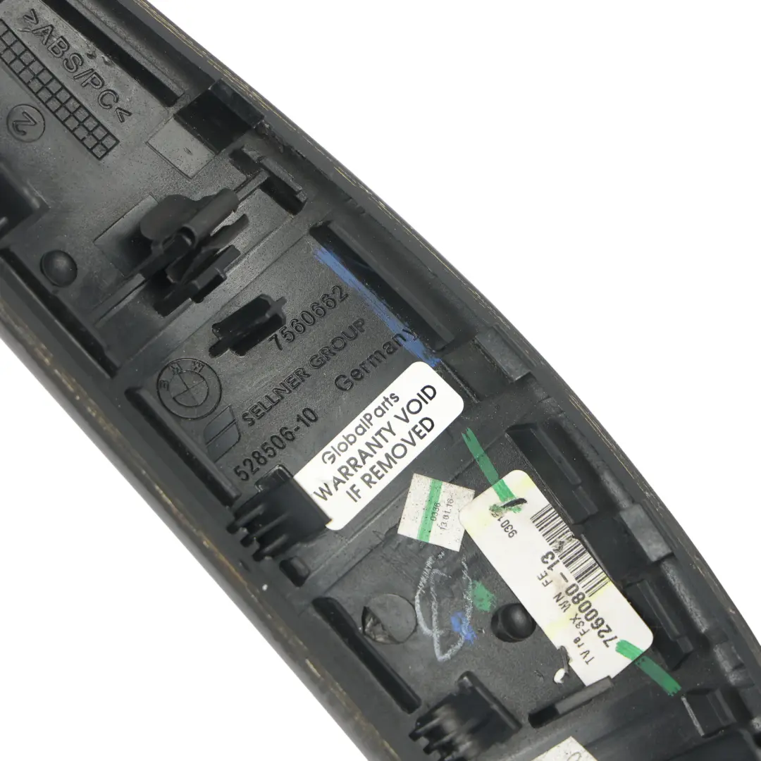 Maniglia Porta Finitura Legno Ant Destra per BMW F30 F31 F32 F33 F36 con numero di parte 7260080 BMW F30 F31 F32 F33 F36 Maniglia Porta Finitura Legno Ant Destra - SKU 7260080 - Numero di parte 7260080