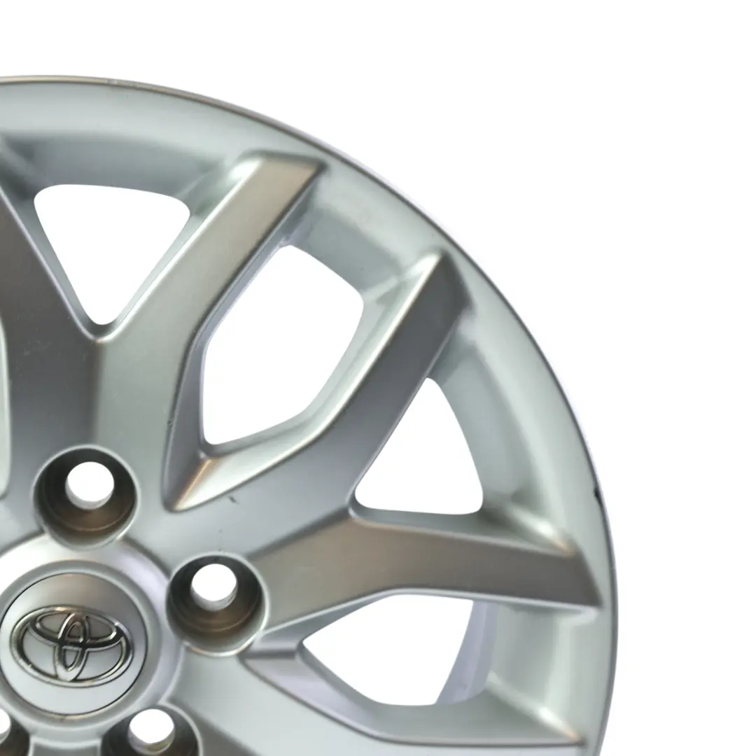 Mk1 Felga Aluminiowa Srebrna 16" 6.5J ET:45 do Toyota Auris o numerze PZ474-E067D-Z Toyota Auris Mk1 Felga Aluminiowa Srebrna 16" 6.5J ET:45 - SKU PZ474-E067D-Z-2 - Numer Części PZ474-E067D-Z