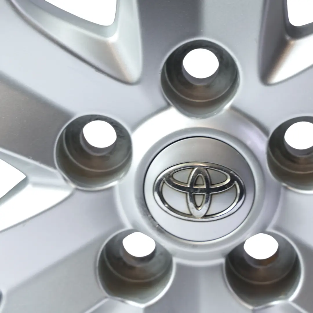 Mk1 Alloy Wheel Rim Silver 16" 6.5J ET:45 to Toyota Auris with Part number PZ474-E067D-Z Toyota Auris Mk1 Alloy Wheel Rim Silver 16" 6.5J ET:45 - SKU PZ474-E067D-Z-3 - Part number PZ474-E067D-Z