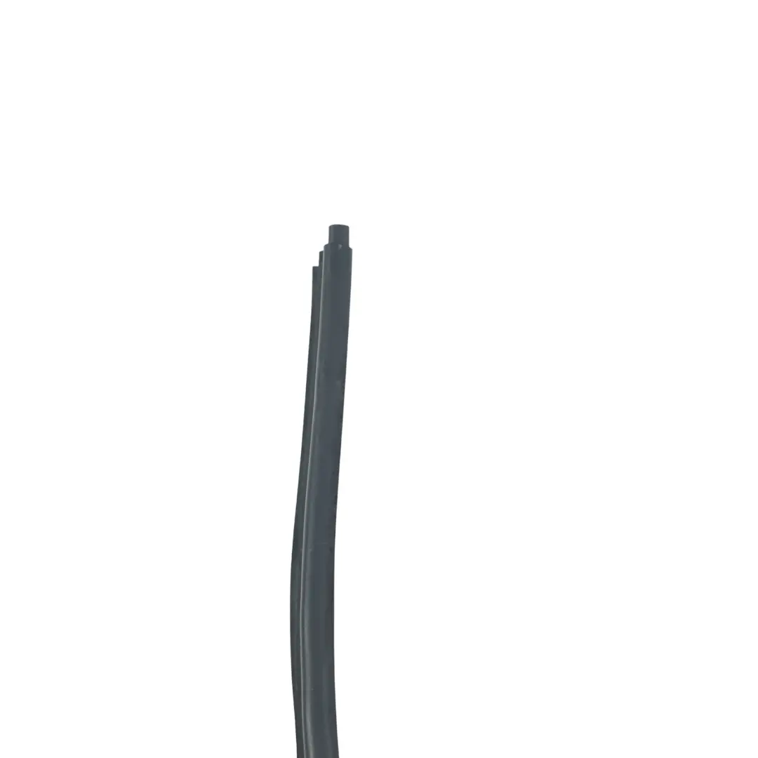 W452 Guarnizione Porta Anteriore Sinistra per Smart Roadster con numero di parte Q0009308V009000000 Smart Roadster W452 Guarnizione Porta Anteriore Sinistra - SKU Q0009308V009000000 - Numero di parte Q0009308V009000000