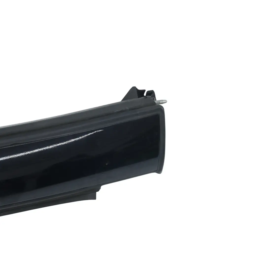 W452 Roadster Listwa Dachu Boczna Czarna Prawa do Smart o numerze Q0009337V008C46L00 Smart W452 Roadster Listwa Dachu Boczna Czarna Prawa - SKU Q0009337V008C46L00 - Numer Części Q0009337V008C46L00
