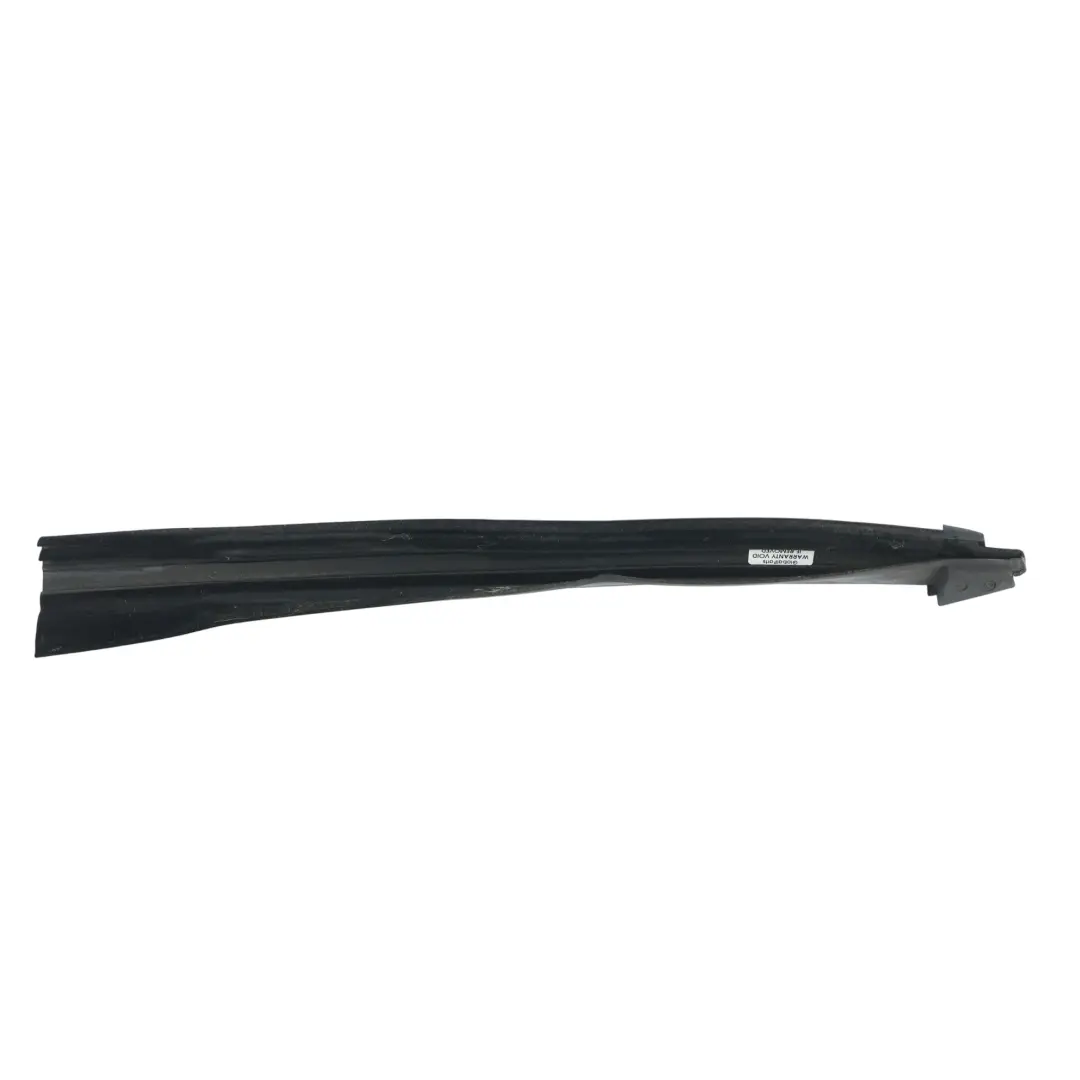 W452 Junta Guía Luna Trasera Izquierda para Smart Roadster con número de pieza Q0009790V007000000 Smart Roadster W452 Junta Guía Luna Trasera Izquierda - SKU Q0009790V007000000 - Número de pieza Q0009790V007000000