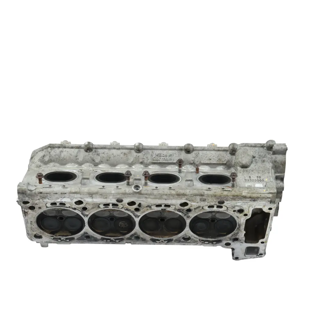Mercedes C204 C63 AMG Engine Cylinder Head Right O/S M260.920 Petrol - SKU R1560163301 - Part number R1560163301