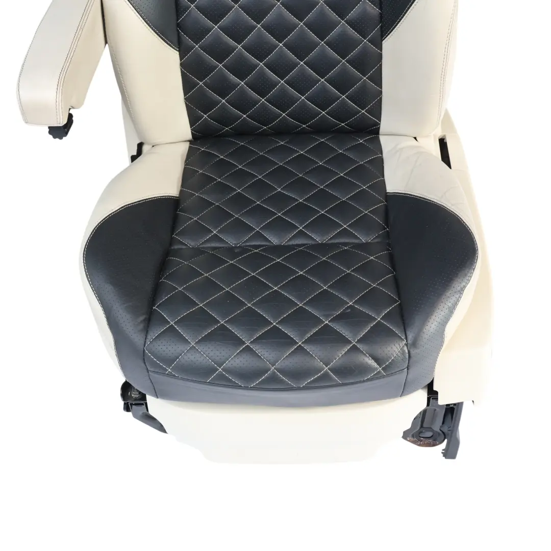 Sièges Contre-Portes Kit Avant Arrière Revere London HSR pour Range Rover Sport L320 à propos du numéro de pièce RANGE-ROVER-SPORT-L320-SEATS-SET-LEATHER Range Rover Sport L320 Sièges Contre-Portes Kit Avant Arrière Revere London HSR - SKU RANGE-ROVER-SPORT-L320-SEATS-SET-LEATHER - Numéro de pièce RANGE-ROVER-SPORT-L320-SEATS-SET-LEATHER