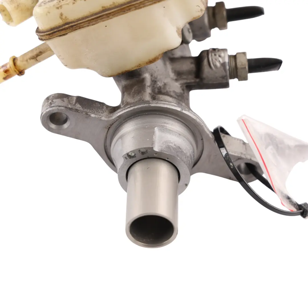 Ford Focus Mk3 Brake Servo Booster Master Cylinder Reservoir BV61-2B195-BG - SKU RHD-2031446-1 - Part number 2031446