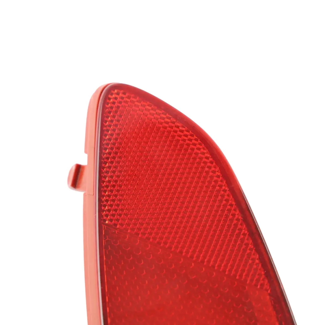 Bumper Reflector Light Lamp Left N/S H1BB-13B415-AC to Ford Fiesta Mk7 Rear with Part number 2114049 Ford Fiesta Mk7 Rear Bumper Reflector Light Lamp Left N/S H1BB-13B415-AC - SKU RHD-2114049 - Part number 2114049