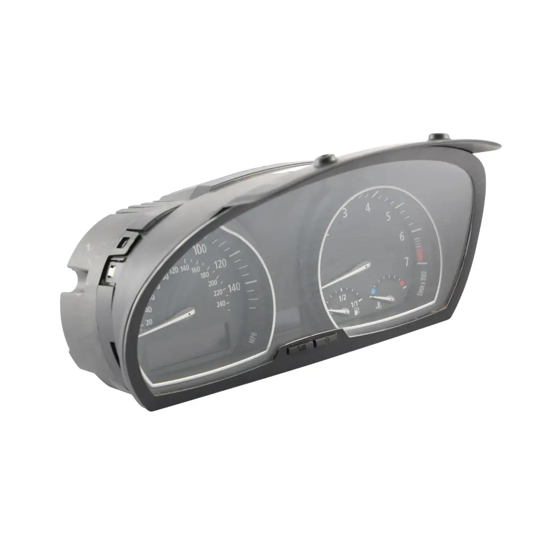 Kombiinstrument Tacho Benzin Automatik für BMW E83 mit Teilenummer 3416112 BMW E83 Kombiinstrument Tacho Benzin Automatik - SKU RHD-3416112 - Teilenummer 3416112
