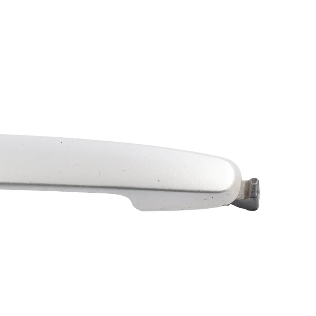 Mk2 Door Handle Grab Outer Front Right O/S Silver Metallic - 1D4 to Toyota Rav4 with Part number 6921112220A0 Toyota Rav4 Mk2 Door Handle Grab Outer Front Right O/S Silver Metallic - 1D4 - SKU RHD-6921112220A0-SILM - Part number 6921112220A0