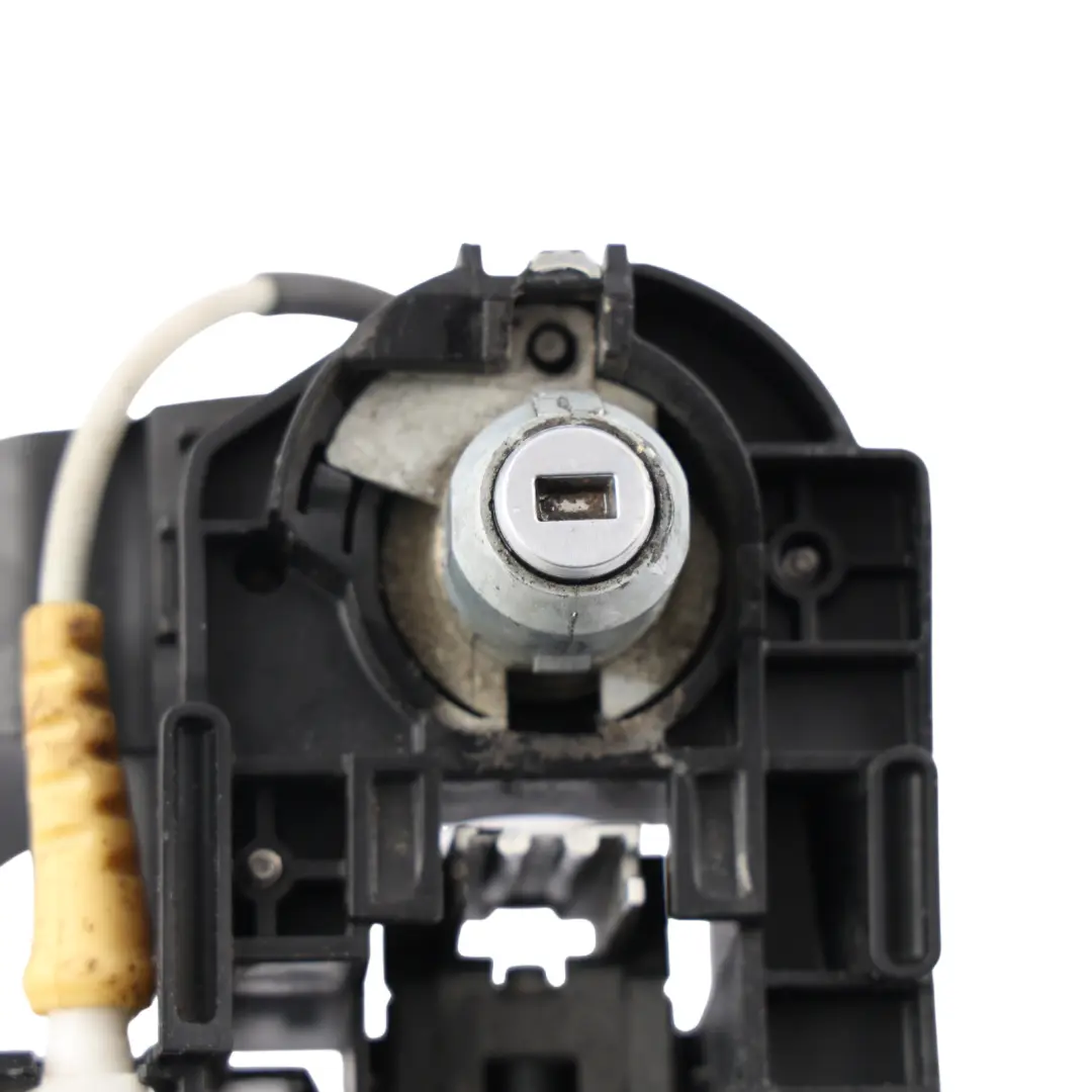 Front Door Exterior Outer Handle Grab Carrier Right O/S Side to BMW F01 with Part number 7227122 BMW F01 Front Door Exterior Outer Handle Grab Carrier Right O/S Side - SKU RHD-7227122 - Part number 7227122