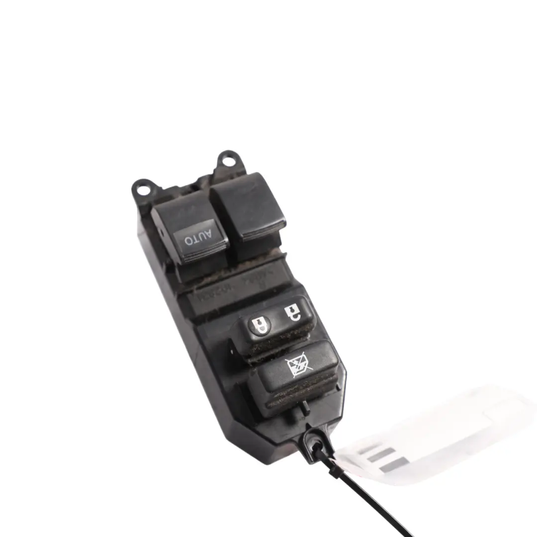 Mk2 Electric Door Window Lifter Switch Front Right O/S 84820-0D190 to Toyota Yaris with Part number 848200D190 Toyota Yaris Mk2 Electric Door Window Lifter Switch Front Right O/S 84820-0D190 - SKU RHD-848200D190 - Part number 848200D190