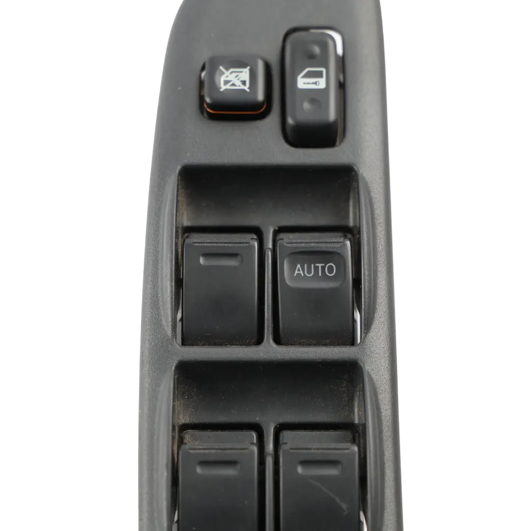 Mk2 Front Driver Door Window Control Switch Panel to Toyota Rav4 with Part number 8482042130 Toyota Rav4 Mk2 Front Driver Door Window Control Switch Panel - SKU RHD-8482042130 - Part number 8482042130