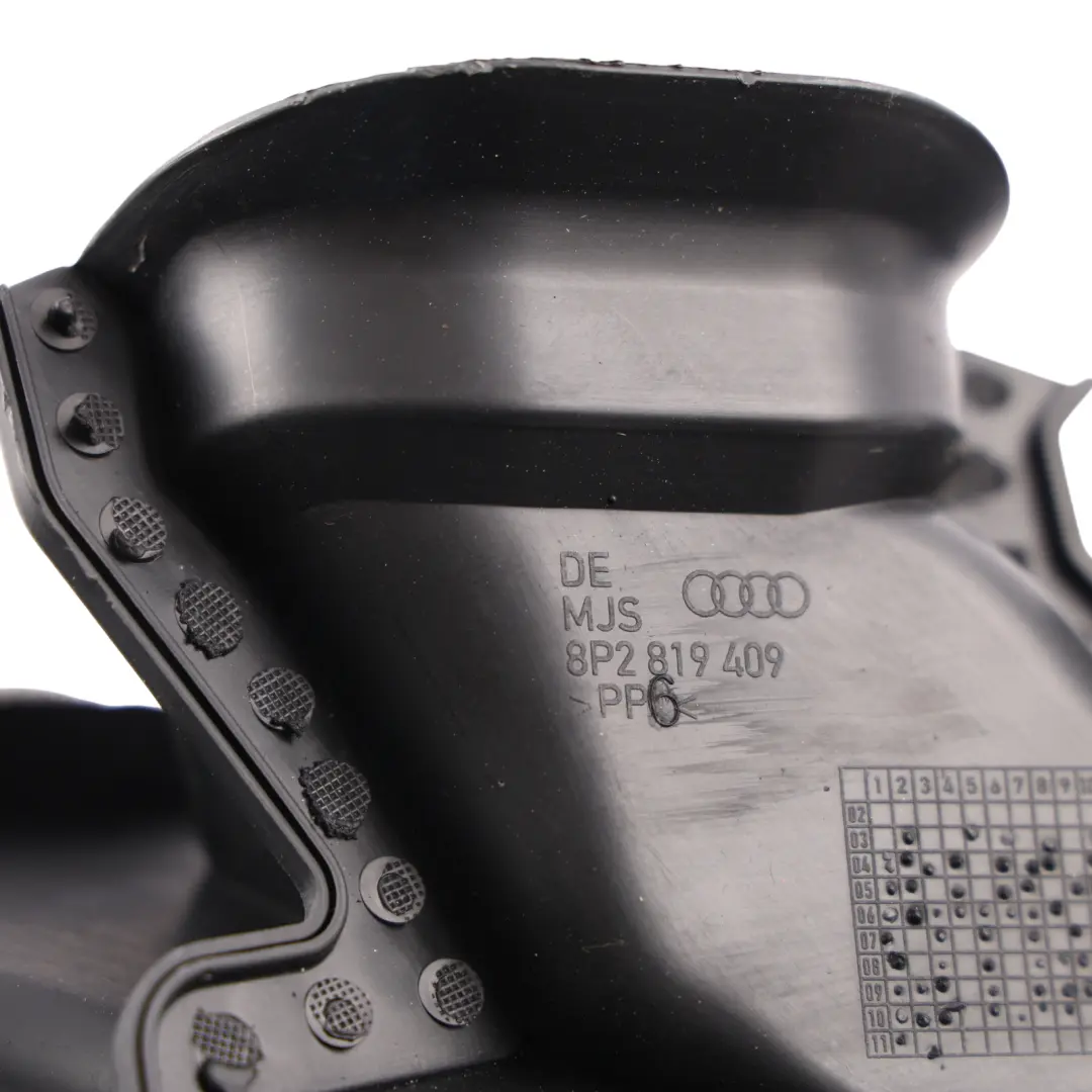 Centre Air Vent Ducting Pipe Tube Duct to Audi A3 S3 RS3 8P A3 Black E with Part number 8P2819409 Audi A3 S3 RS3 8P A3 Black E Centre Air Vent Ducting Pipe Tube Duct - SKU RHD-8P2819409 - Part number 8P2819409