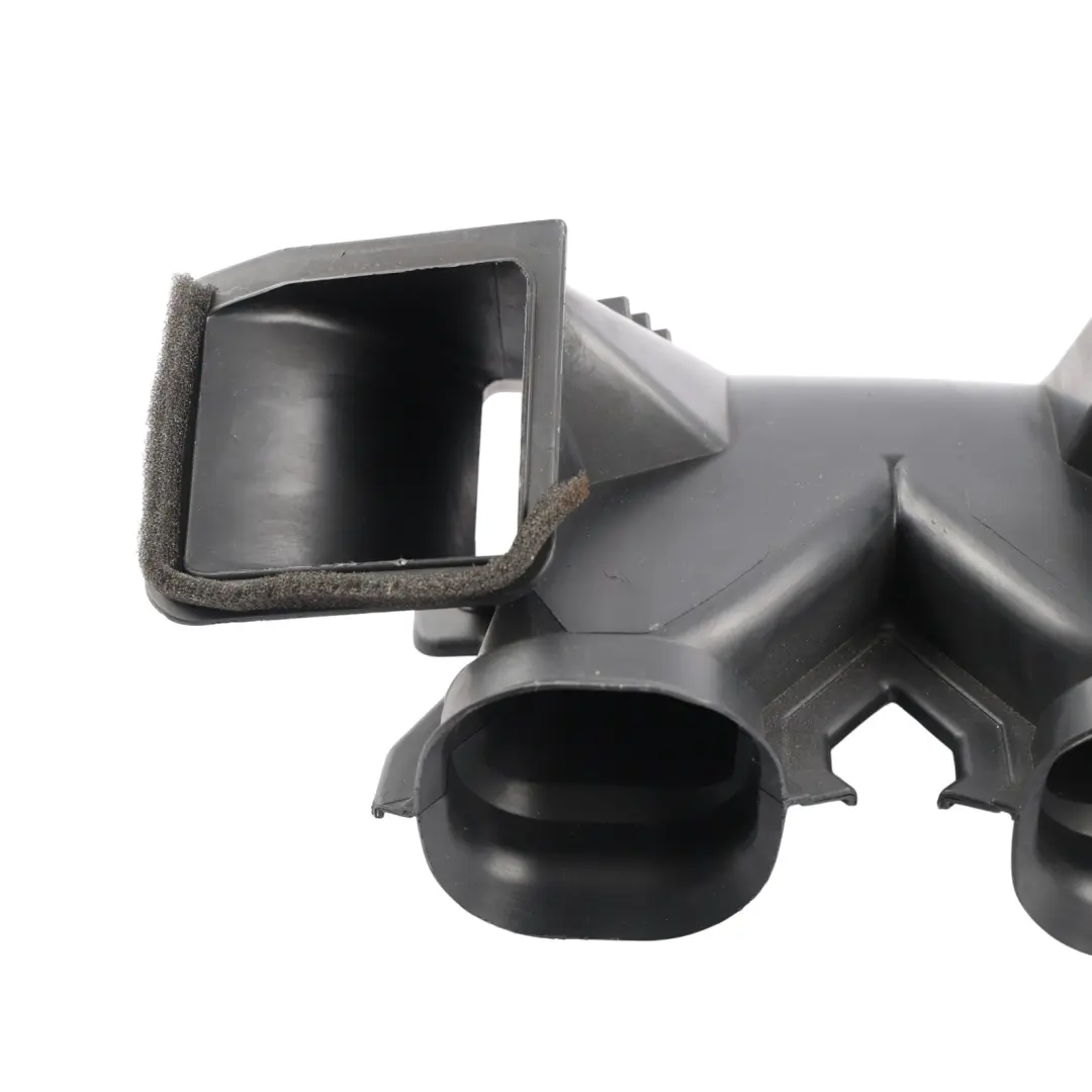 Centre Air Vent Ducting Pipe Tube Duct to Audi A3 S3 RS3 8P A3 Black E with Part number 8P2819409 Audi A3 S3 RS3 8P A3 Black E Centre Air Vent Ducting Pipe Tube Duct - SKU RHD-8P2819409 - Part number 8P2819409