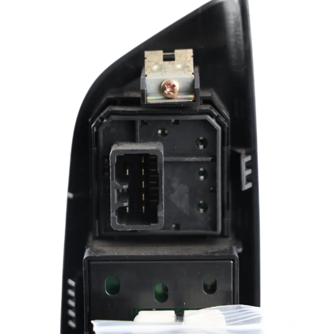 Hyundai Coupe MK2 Electric Window Switch Panel Front Right O/S 935702C910 - SKU RHD-93570-2C910 - Part number 93570-2C910