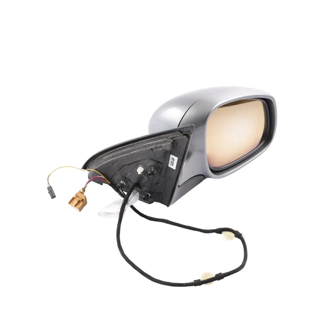 Wing Mirror Right O/S Salt Lake Grey Metallic - D7Z to Porsche Cayenne 9PA Electric with Part number 95573123800 Porsche Cayenne 9PA Electric Wing Mirror Right O/S Salt Lake Grey Metallic - D7Z - SKU RHD-95573123800-SAL - Part number 95573123800