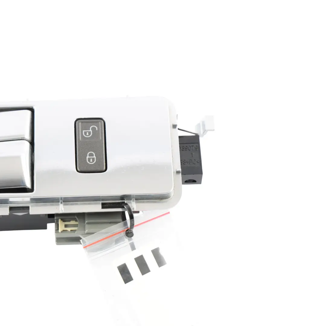 Land Rover Discovery 4 L319 Interior Door Handle Front Right O/S AH22-14017-AA - SKU RHD-AH22-22600-AB - Part number AH22-22600-AB