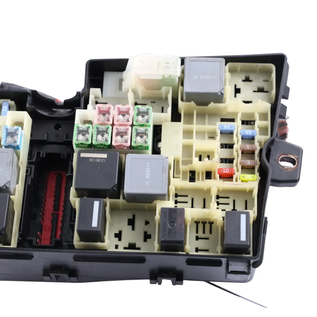 Mk2 Fuse Relay Box Electrical Unit 1.6 TDCi AV6T-14A142-AB to Ford C-Max with Part number 1753548 Ford C-Max Mk2 Fuse Relay Box Electrical Unit 1.6 TDCi AV6T-14A142-AB - SKU RHD-1753548 - Part number 1753548