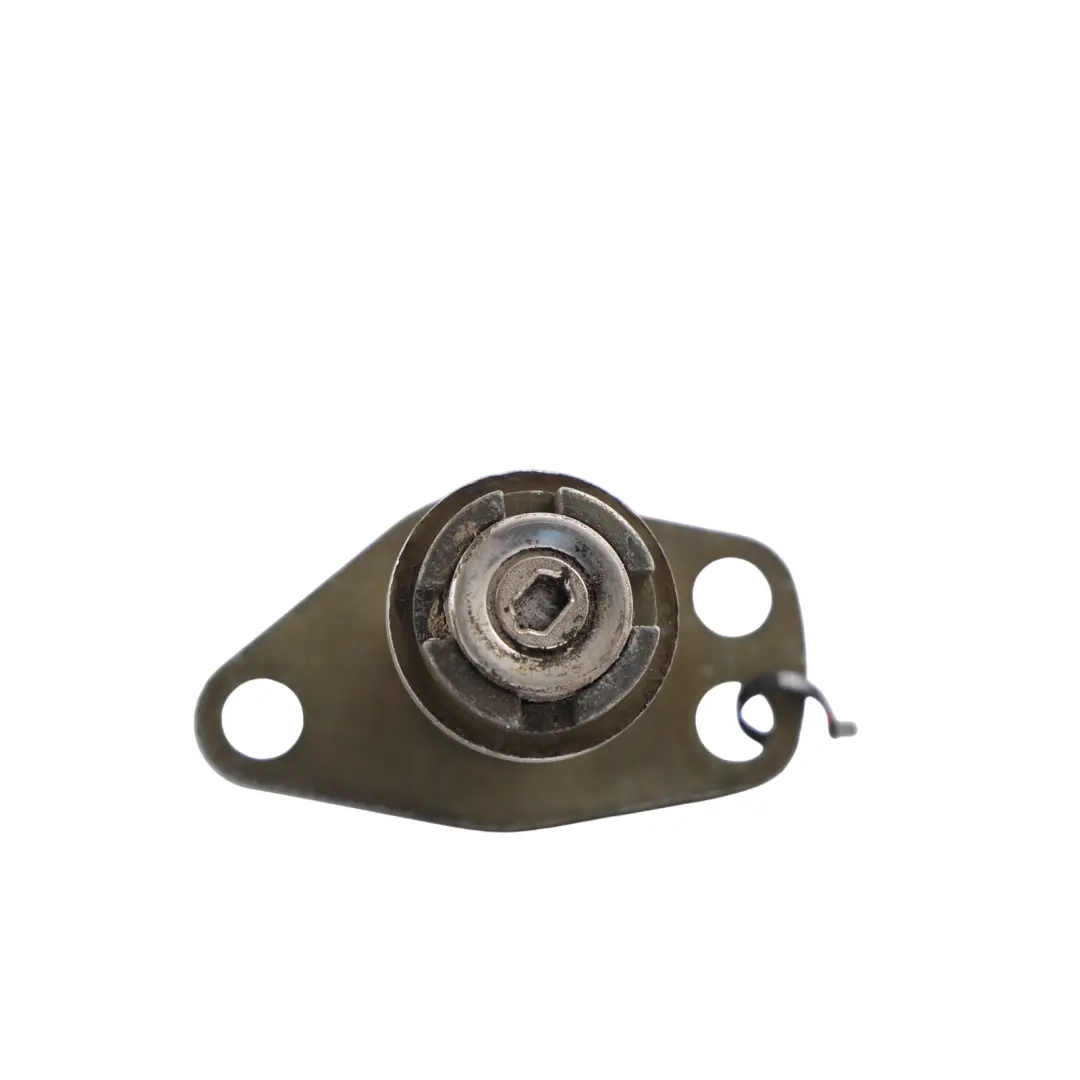 Boot Lid Lock Barrel Cylinder to Jaguar Xk8 X100 Rear Tailgate with Part number HNA7211AA Jaguar Xk8 X100 Rear Tailgate Boot Lid Lock Barrel Cylinder - SKU RHD-HNA7211AA - Part number HNA7211AA