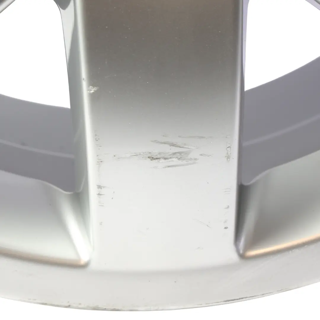 Felga Aluminiowa Srebrna 20" 8.5J ET:58 do Range Rover L322 o numerze RRC503050XXX Range Rover L322 Felga Aluminiowa Srebrna 20" 8.5J ET:58 - SKU RRC503050XXX-SL1 - Numer Części RRC503050XXX