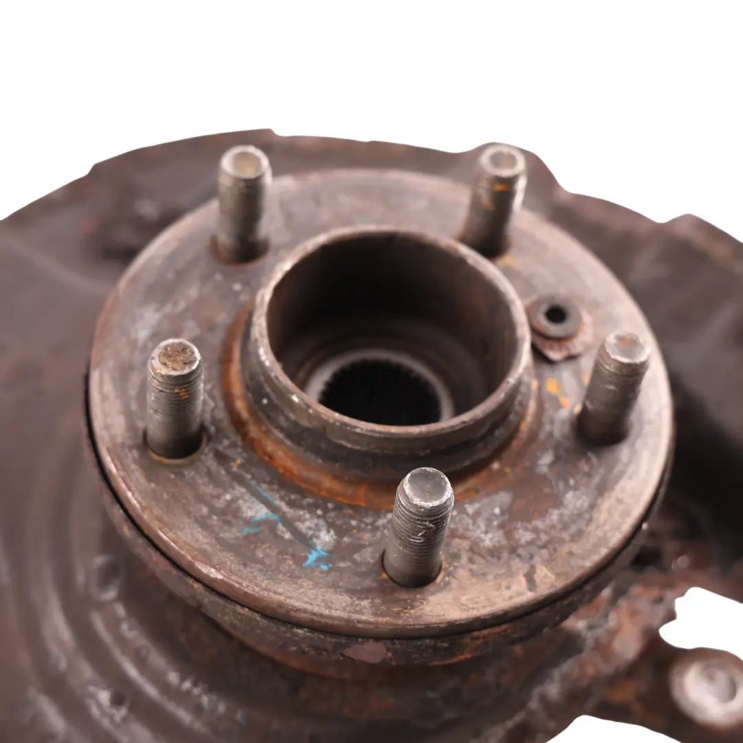 Hub Carroer Front Right O/S to Land Rover Range Rover L322 Wheel with Part number RUB500141 Land Rover Range Rover L322 Wheel Hub Carroer Front Right O/S - SKU RUB500141 - Part number RUB500141