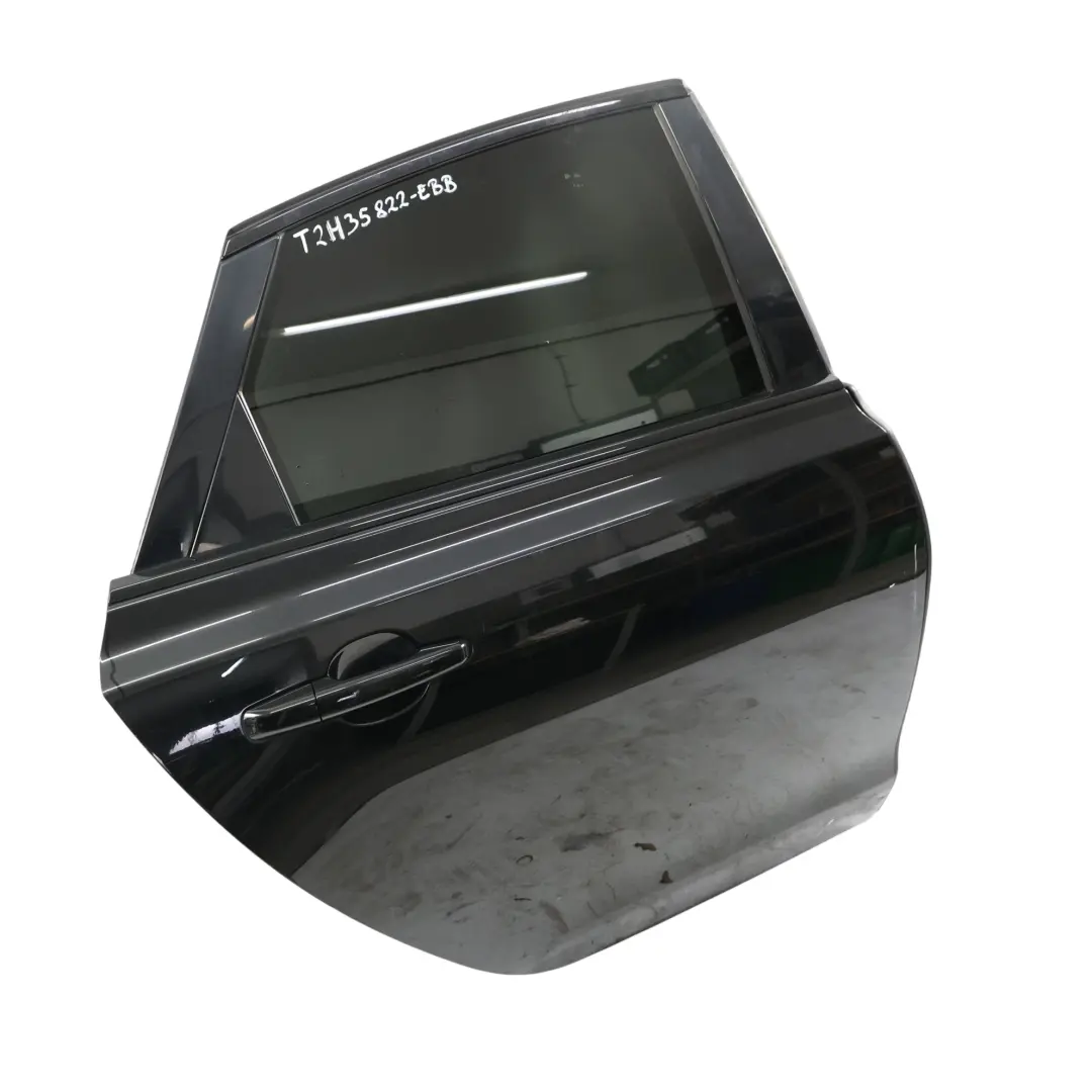 Drzwi Tylne Prawe Ebony Black Czarne - 1807 do Jaguar XF X260 Sedan o numerze T2H35822 Jaguar XF X260 Sedan Drzwi Tylne Prawe Ebony Black Czarne - 1807 - SKU T2H35822-EBB - Numer Części T2H35822